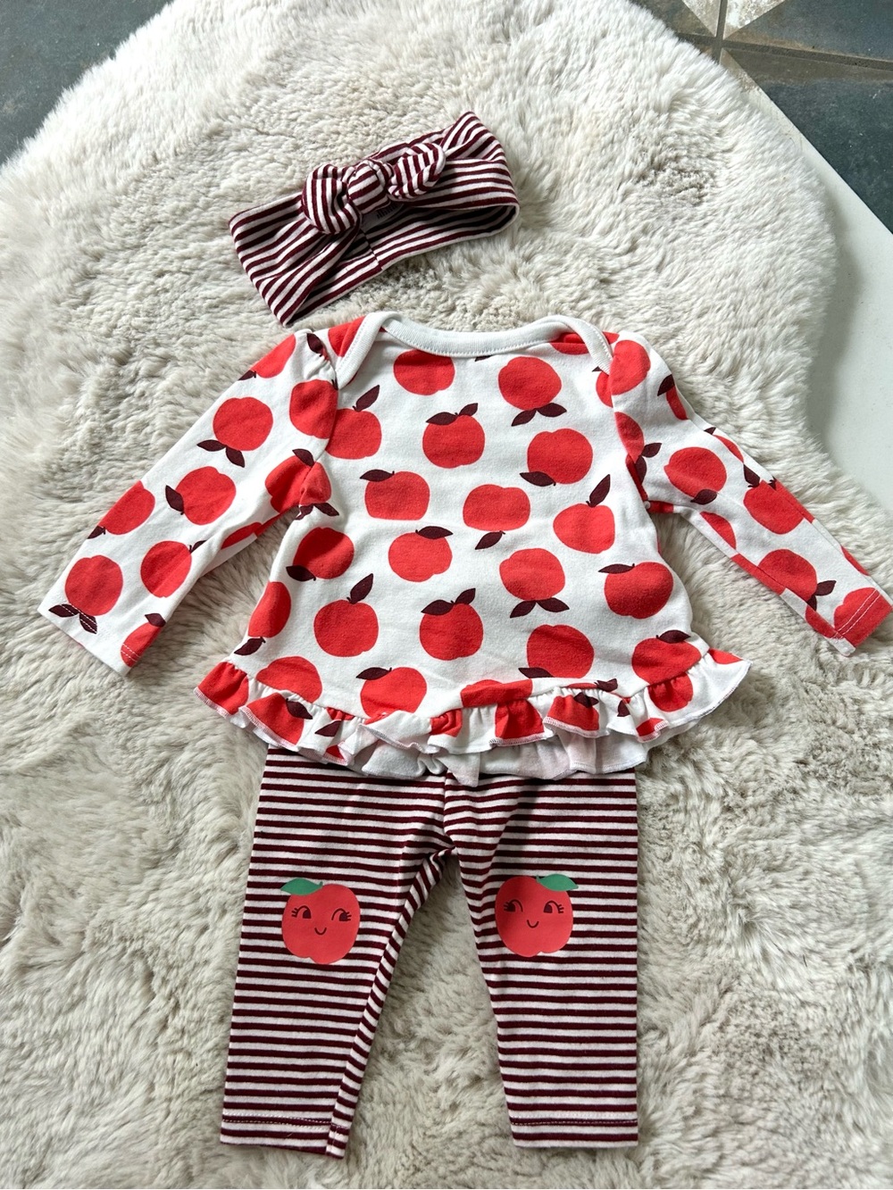 Apple Girls Baby Outfit